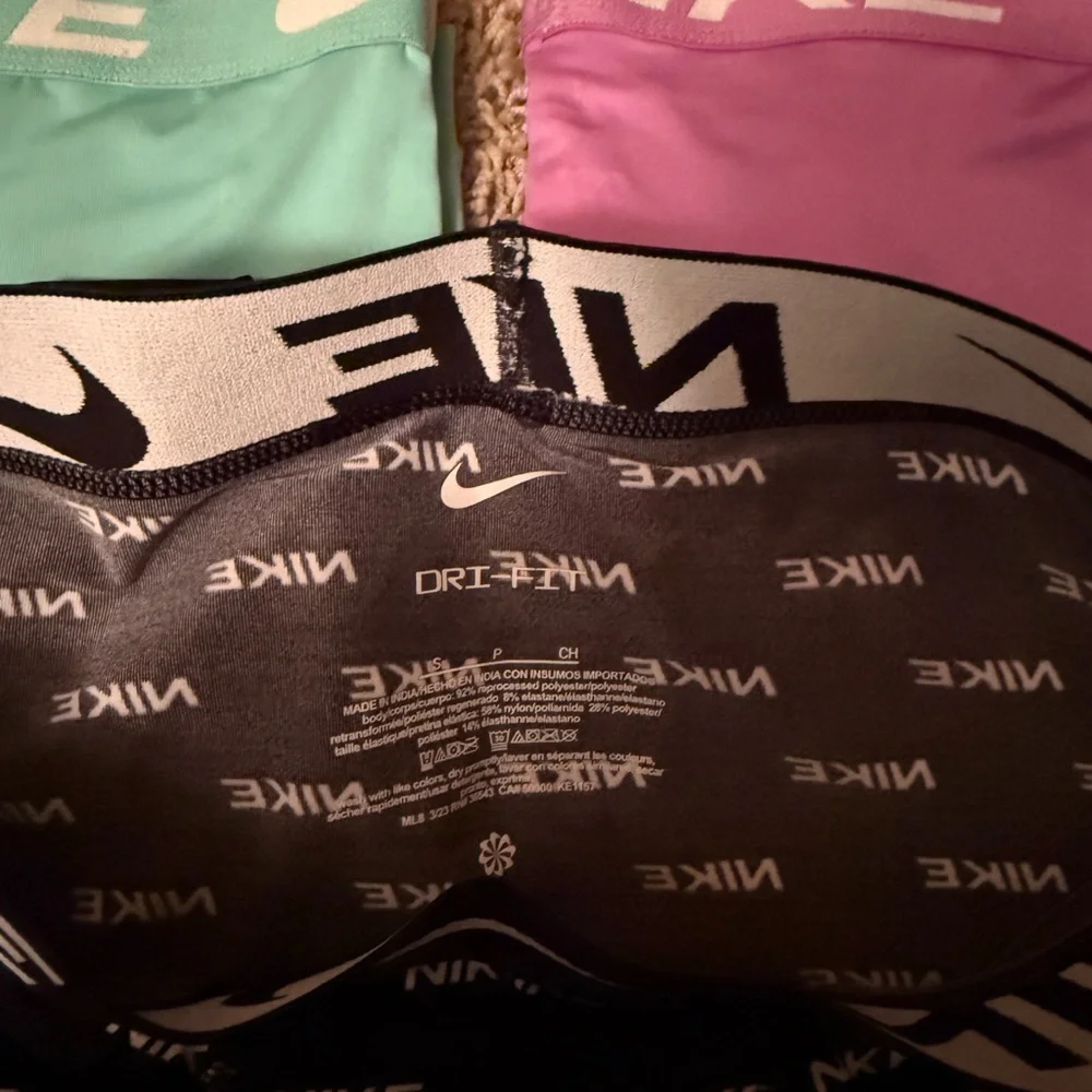 Mens Nike boxer briefs (4) - Picture 2 of 2